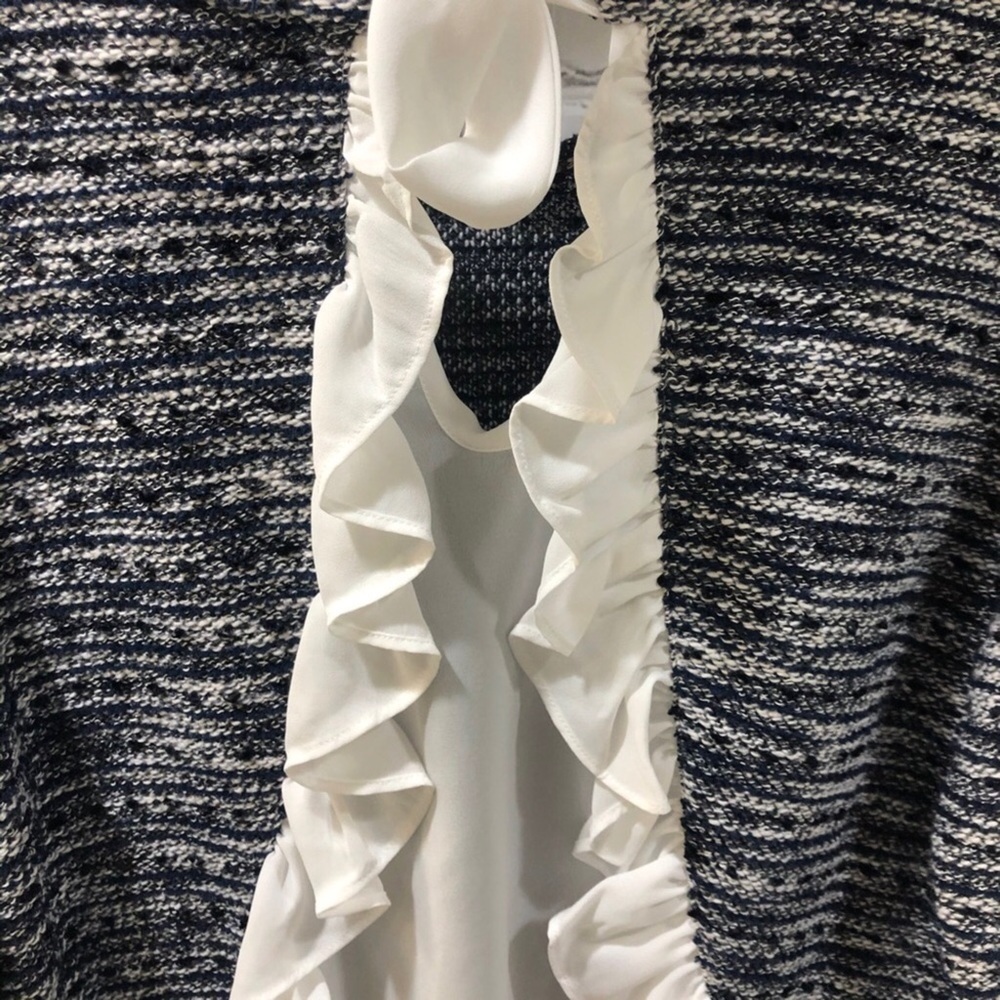 Melloday Top Ruffle Back Faux Blouse Blue White Size Large - Picture 6 of 9